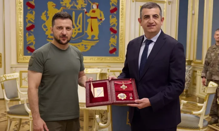 Zelensky’den Haluk Bayraktar’a 1. Derece Devlet Liyakat Nişanı..