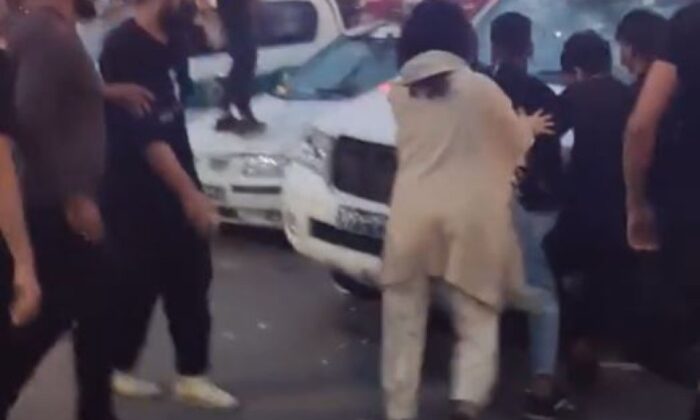 İran’da Mahsa Emini’nin ölümüyle başlayan gösteriler şiddetlendi!.