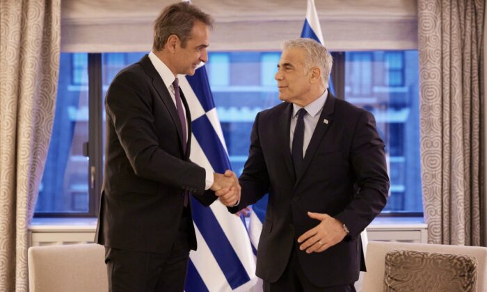 Ağlak Miçotakis, bu kez Türkiye’yi terörist İsrail’e şikayet etti!.