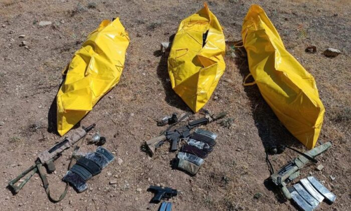 Diyarbakır’da 3 terörist öldürüldü!.