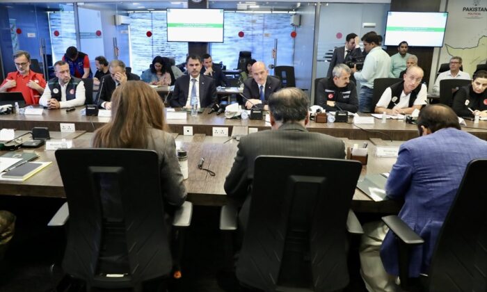 Süleyman Soylu ve Murat Kurum Pakistan’da..