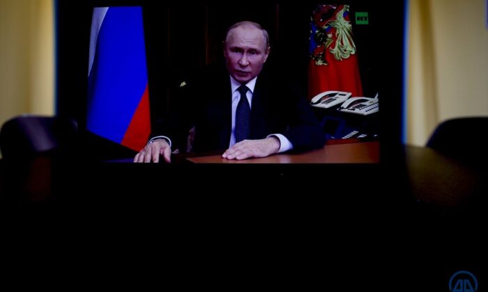 Vladimir Putin askeri seferberlik ilan etti!.
