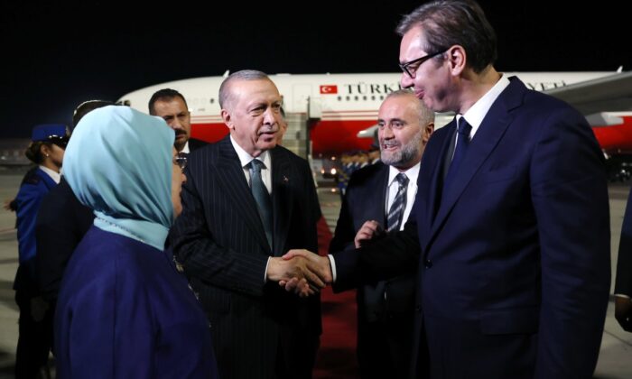 Cumhurbaşkanı Erdoğan Sırbistan’da..