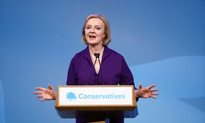 İngiltere’nin yeni başbakanı, “göçmenleri Türkiye’ye göndereceğim” diyen Liz Truss oldu!.