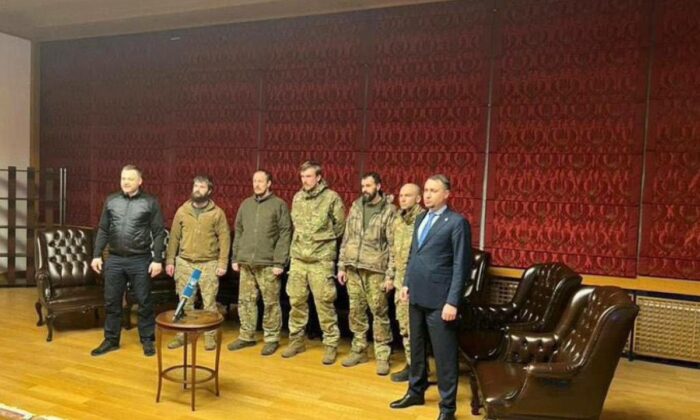 Rusya’nın esir aldığı Ukraynalıların takası Türkiye’de gerçekleştirildi!.