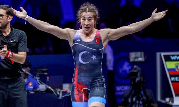 Yasemin Adar Yiğit, dünya şampiyonu oldu!.