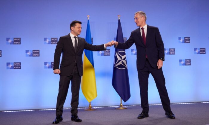 Ukrayna, hızlandırılmış prosedürle NATO üyeliğine başvuracak!.