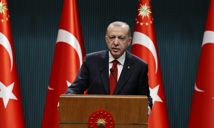 Kabine Toplantısı sona erdi! Cumhurbaşkanı Erdoğan açıklama yapıyor!. (canlı yayın)