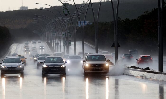 Ankara’da sağanak yağış etkili oldu!.