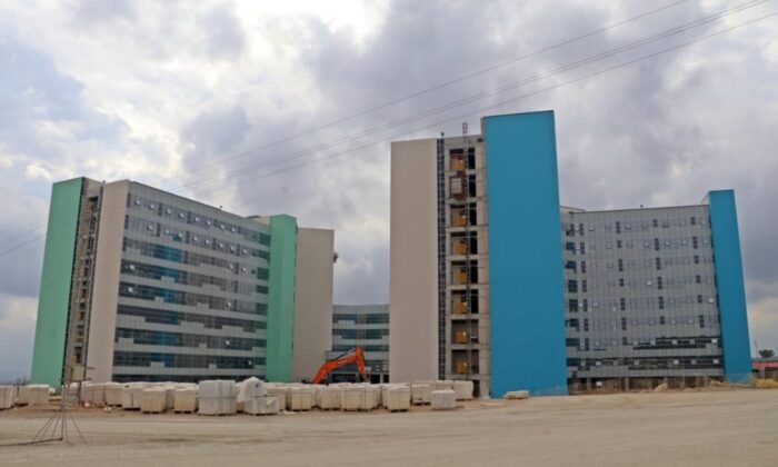 Antalya Şehir Hastanesi yüzde 65 tamamlandı!.