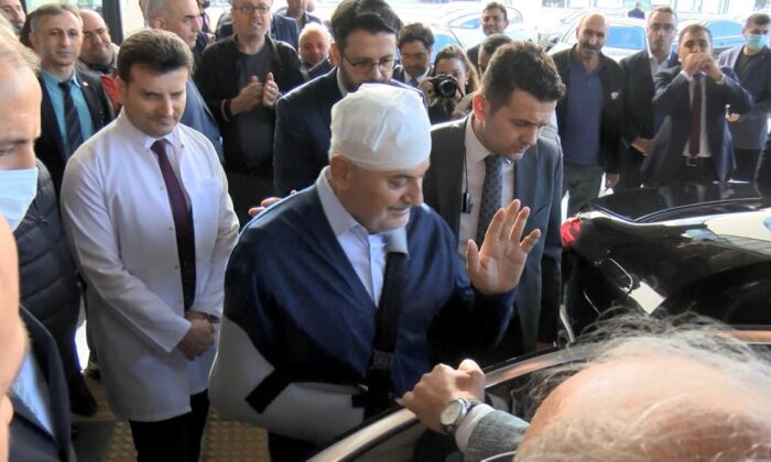 Binali Yıldırım taburcu oldu!.