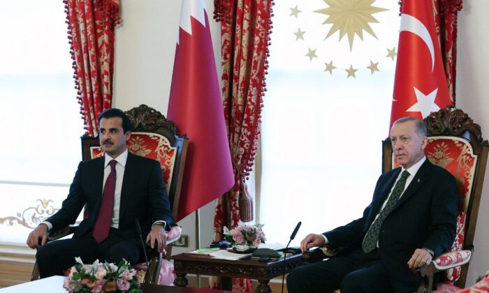 Cumhurbaşkanı Erdoğan, Katar Emiri ile bir araya geldi!.