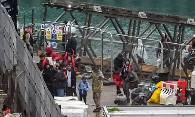 İngiltere’de mülteci merkezine bombalı saldırı..