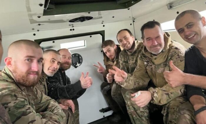 Rusya-Ukrayna arasında esir takası! 32 Ukraynalı asker serbest bırakıldı!.