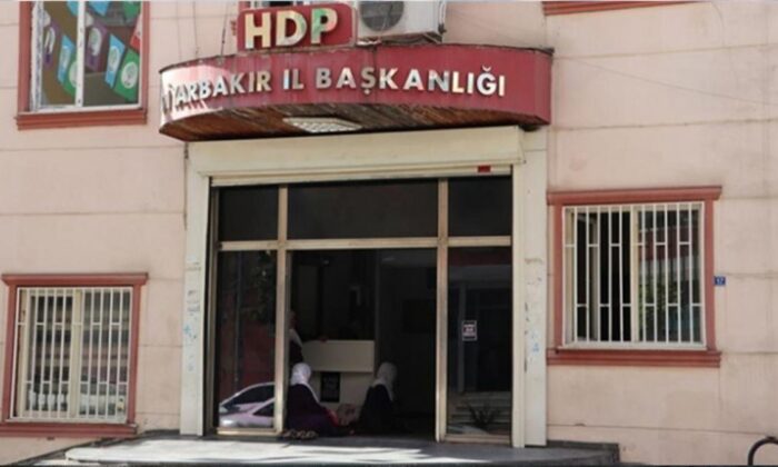 HDP Diyarbakır il binası mühürlendi!.