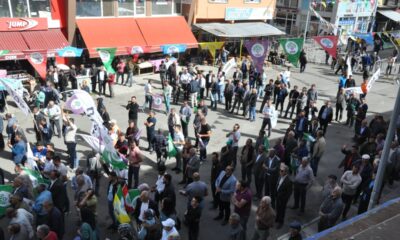 Kars’ta beklediği ilgiyi bulamayan HDP, neredeyse boş meydanda miting yaptı!.