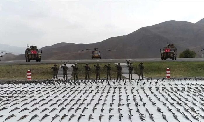 Pençe-Kilit Operasyonu’nda 6 ayda 1043 silah ele geçirildi!.