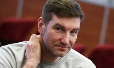 ”Ukraynalı çocuklar yakılmalı” diyen Anton Krasovsky, görevinden alındı!.