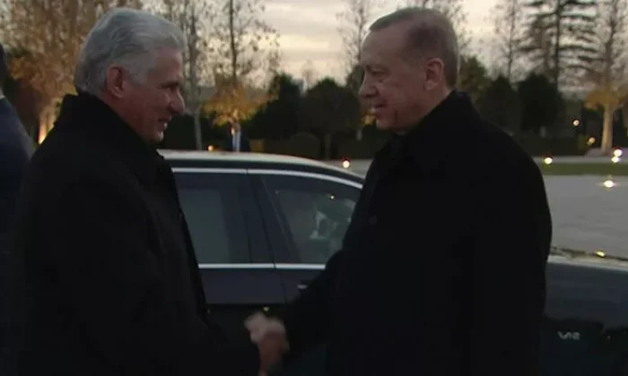 Küba Devlet Başkanı Canel Ankara’da..