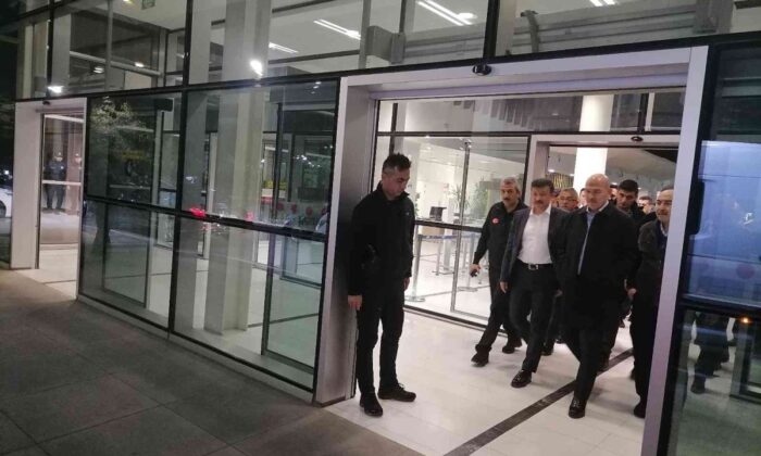 İzmir gece yarısı sallandı!.