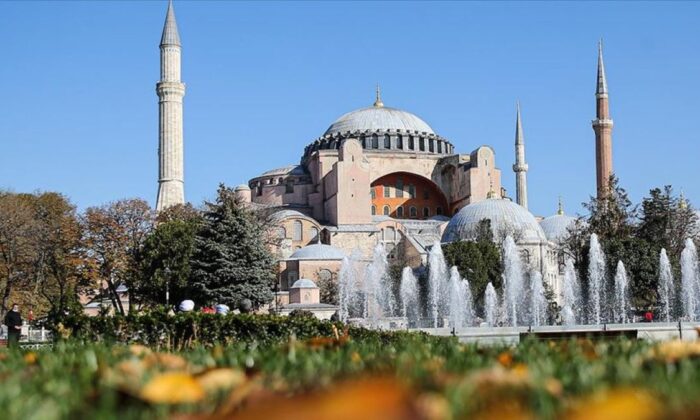 Yunanistan’dan UNESCO’ya Ayasofya çağrısı..