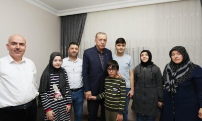 Cumhurbaşkanı Erdoğan, görme engelli Hafız Ravzanur’u evinde ziyaret etti!.