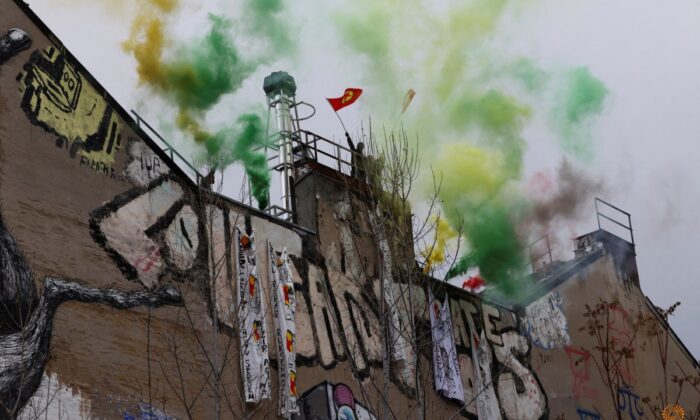 Berlin’de terör örgütü PKK yürüyüşü..