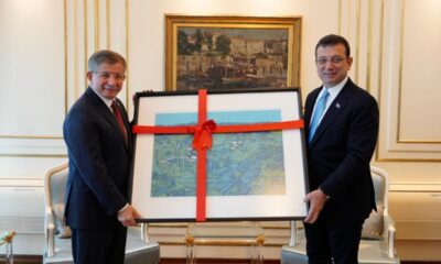 Ahmet Davutoğlu, Ekrem İmamoğlu’nu ziyaret etti!.