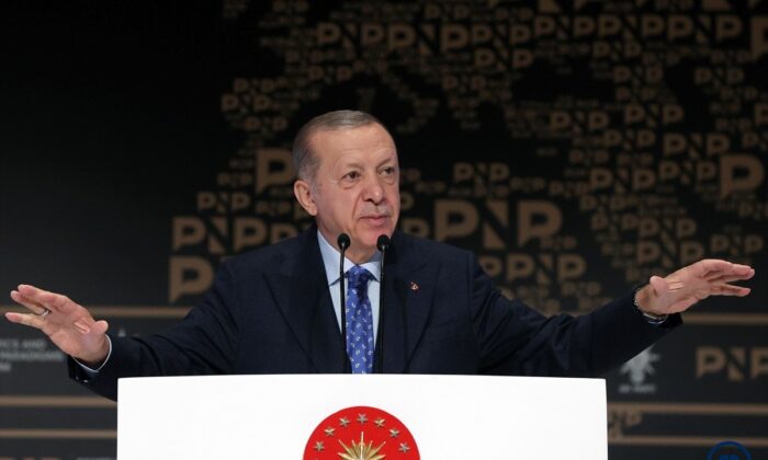 Cumhurbaşkanı Erdoğan’dan muhafazakar devrimci açıklaması..