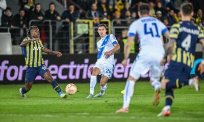 Fenerbahçe, Dinamo Kiev’i 2-0 mağlup ederek grubu lider bitirdi!.
