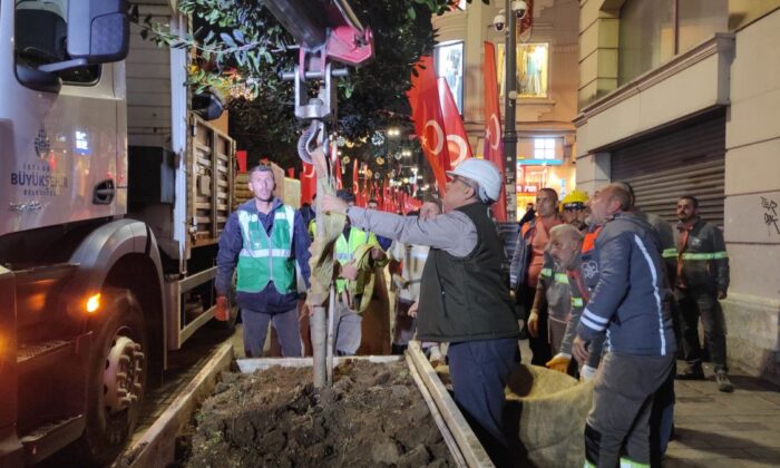Taksim’de beton saksılar da kaldırılıyor!.