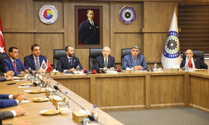 Kemal Kılıçdaroğlu: “Suriyelileri 2 yıl içinde geri göndereceğim!.”