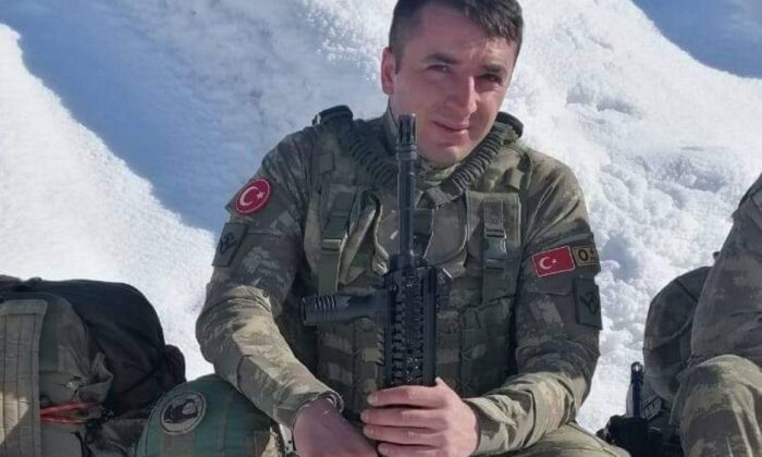 Nöbette yıldırım isabet eden uzman çavuş şehit oldu!.