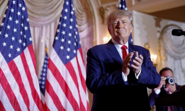 Trump, 2024 Başkanlık seçimleri için adaylığını ilan etti!.