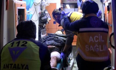 Antalya’da yan bakma kavgası! 4 yaralı..