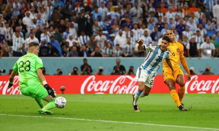 Hollanda’yı 2-0 mağlup eden Arjantin yarı finalde..