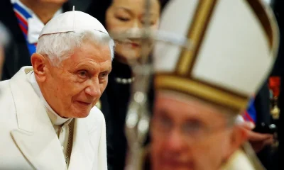 Eski Papa 16. Benedictus hayatını kaybetti!.