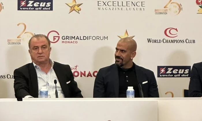 Fatih Terim’e Golden Foot ödülü..