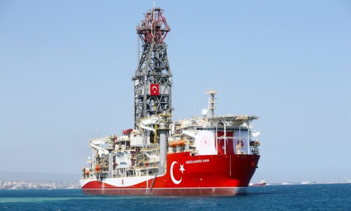 Abdülhamid Han, Akdeniz’de sondaja başladı!.