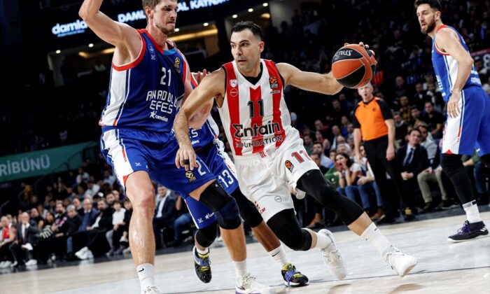 Anadolu Efes sahasında Olympiakos’u mağlup etti!.