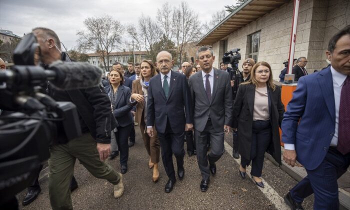 CHP, Adalet Bakanlığı’na yürüdü!.
