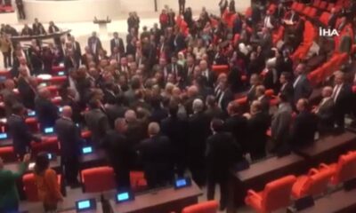 Meclis karıştı! Bütçe görüşmelerinde milletvekilleri arasında arbede..