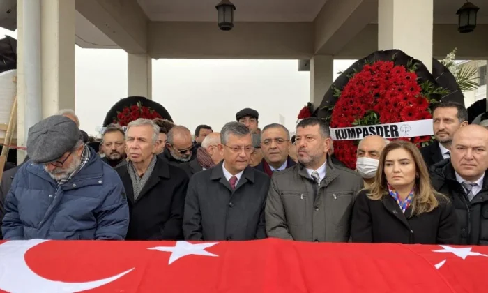 Darbe mağdurlarıyla helalleşen(!) CHP, tam kadro darbeci paşanın cenazesine katıldı!.