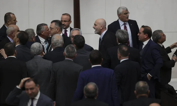 Zafer Işık’tan TBMM’deki kavgaya ilişkin paylaşım..