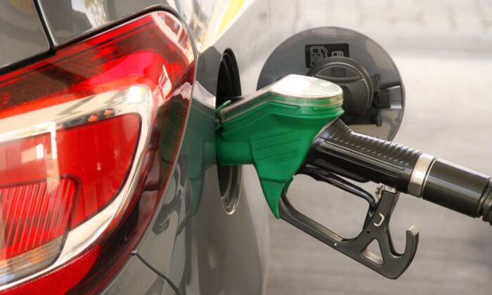 Benzine zam geliyor!.