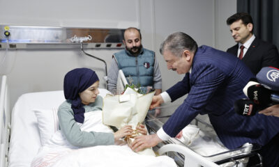 Fahrettin Koca, yeni yılın ilk bebeğini ziyaret etti!. “Hoş geldin yeni yılın ve Türkiye Yüzyılı’nın ilk bebeği..”