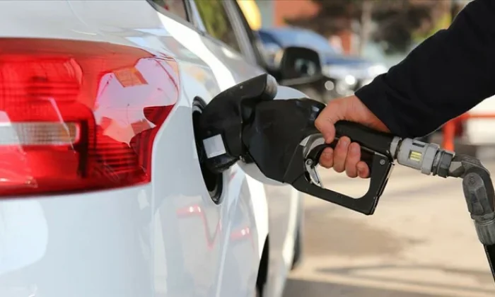 Benzine zam geliyor!.