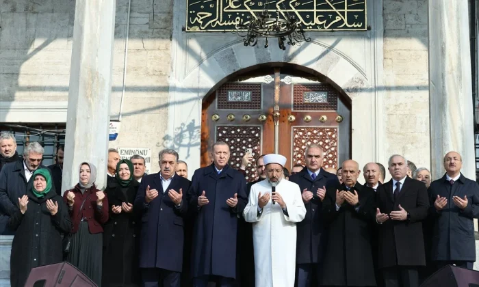 Cumhurbaşkanı Erdoğan, Yeni Camii’yi ibadete açtı!.