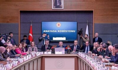 Başörtüsü teklifine ilişkin AK Parti’den açıklama! “Muhalefet, ‘dini inancı sebebiyle başını örten’ ifadesini çıkarmak istedi!.”