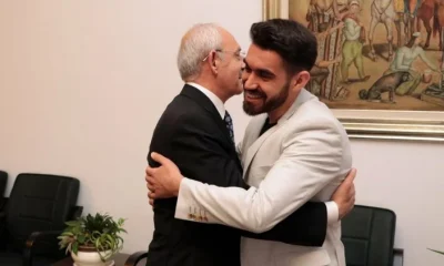 Kılıçdaroğlu’nun kucakladığı FETÖ’cü Taha Furkan Çetinkaya yurt dışına kaçtı!.